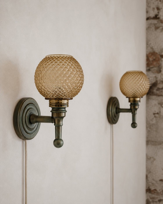 Image 1 of Set di 2 lampade da parete vintage con vetro ambrato
