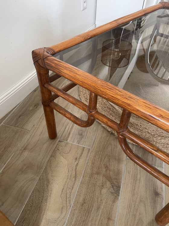 Image 1 of Couchtisch aus Rattan und Rauchglas