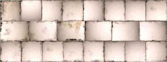 Image 1 of Set: 32 Handverzilverde en Antiek Spiegeltegels Set