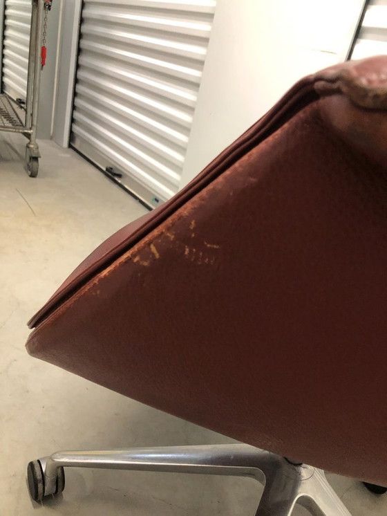 Image 1 of Sedia Tulip FK 6725, disegnata da Preben Fabricius e Jørgen Kastholm. 