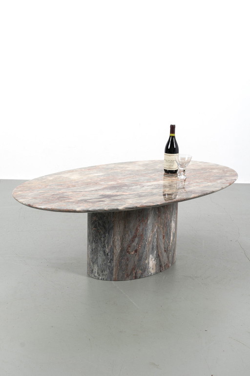 Design-Couchtisch aus Marmor