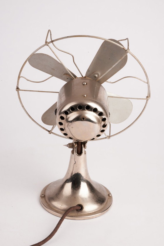 Image 1 of Antieke vintage ventilator, circa jaren 20