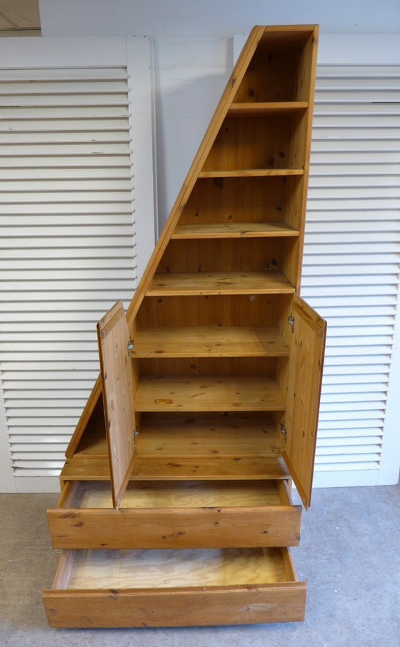Image 1 of Mooie brutalistische grenen vintage kast