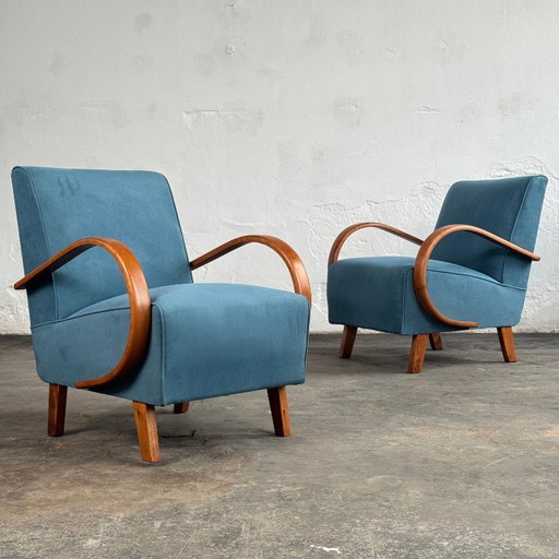 Pair of Halabala H-410 Lounge Chairs, Fully Restored, 1930s