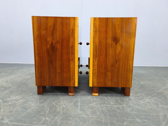 Image 1 of Coppia di comodini italiani in noce, metà del XX secolo, anni '50.