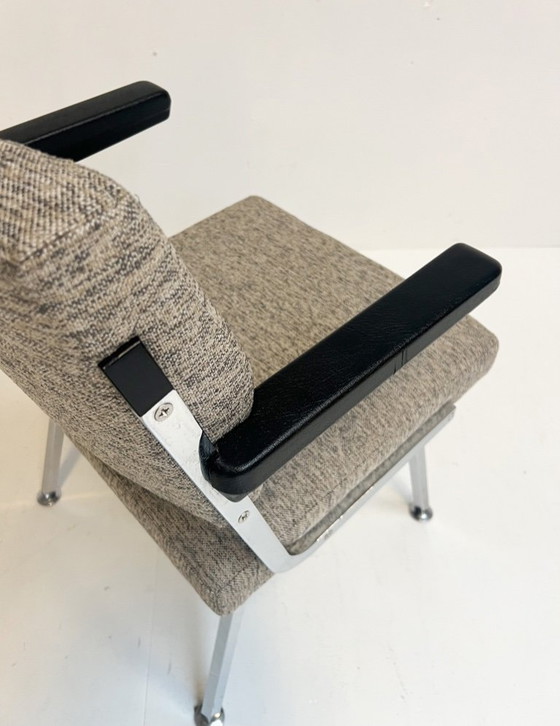 Image 1 of Sillón de diseño tapizado en gris atribuido a Gispen, años 60