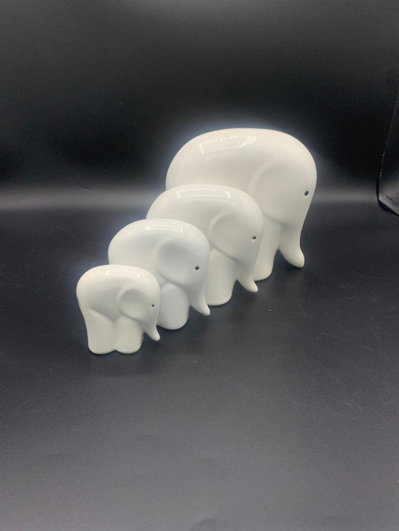 Image 1 of Vintage ceramic figurines Elki Steengoed Holland elephant series of 4 small to large