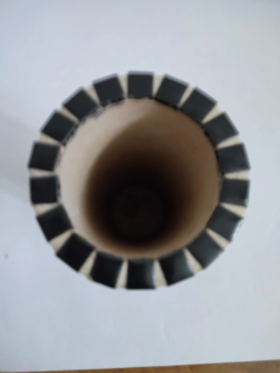 Image 1 of Jarrón de mosaico de la vendimia '70 Negro Blanco Rojo Azulejos articulados