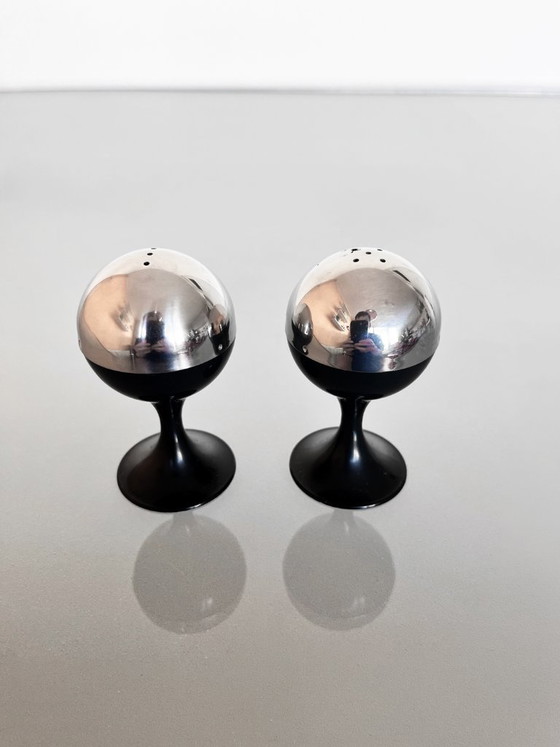 Rare vintage Space Age Quist salt and pepper set – Kitchen accessories, Plastic (photo 3 of 9)