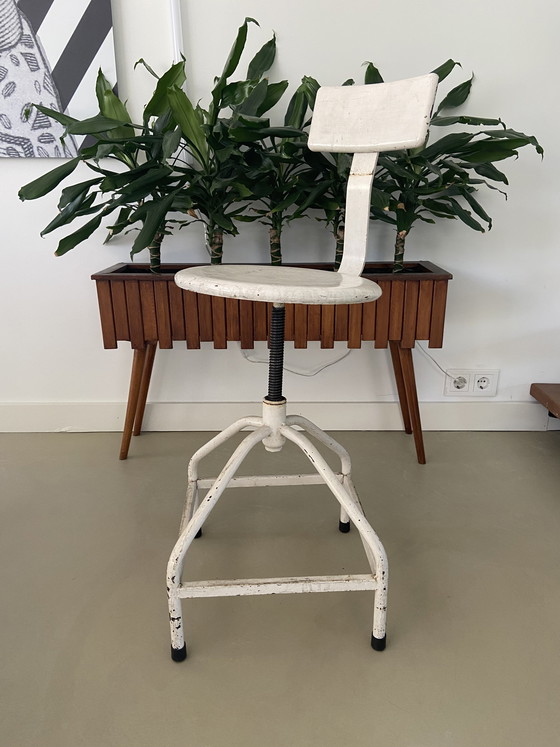 Image 1 of tabouret pivotant vintage en acier industriel