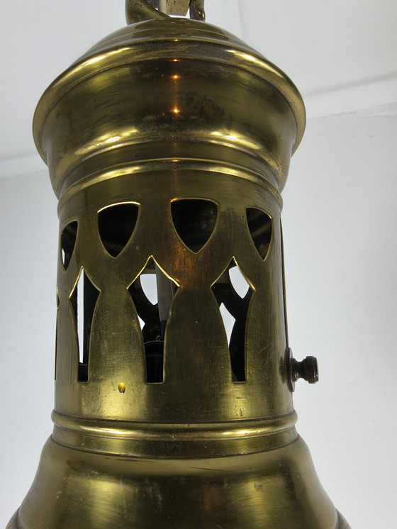 Image 1 of Pendentif en laiton avec boule en verre opalin