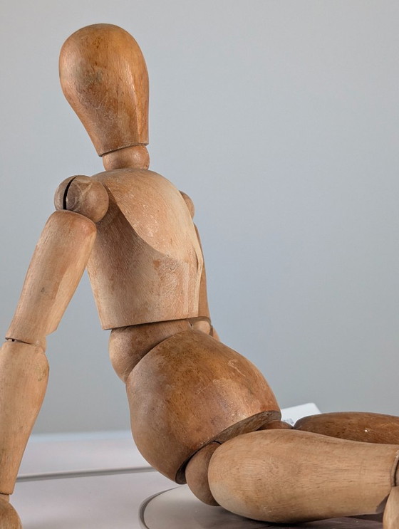 Image 1 of Figurine articulée en bois d'artiste, style milieu du XXe siècle