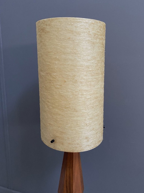 Image 1 of Lámpara de pie de madera rara con base de contradiábolo, década de 1960