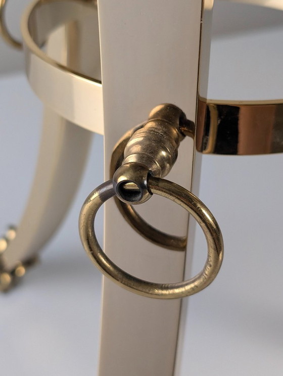 Neoklassieke bijzettafel van messing en facetgeslepen glas met ramkoppen, jaren 70 – Brass (photo 12 of 12)