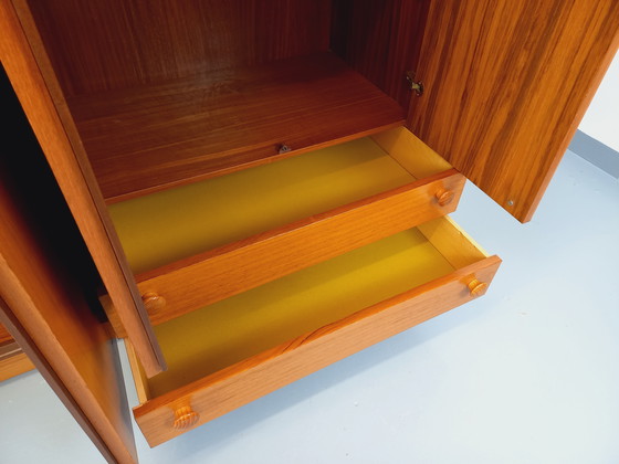 Image 1 of Mobiletto da toeletta modernista vintage in teak e noce degli anni &#39;60-&#39;70