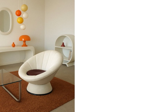 Image 1 of Vintage Italiaanse moderne draaibare bloemenstoel uit het midden van de vorige eeuw, jaren 70