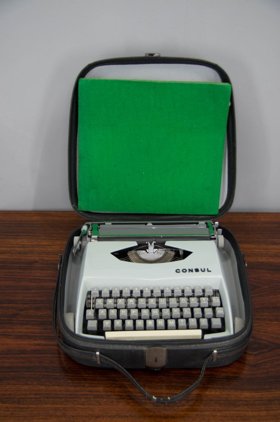 Image 1 of Máquina de escribir / Cónsul de mediados de siglo, 1960