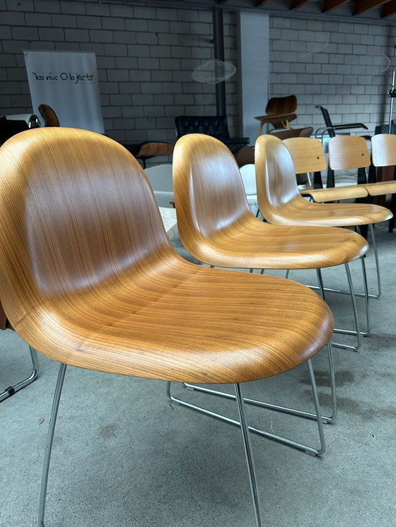 Image 1 of 4 sedie Gubi 3D in legno (altre disponibili)