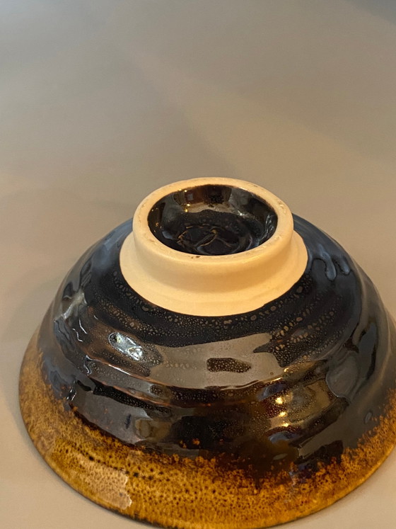 Bol à thé en grès émaillé – style Chawan, émail brun foncé – XXe siècle – Vaisselle (photo 2 of 4)