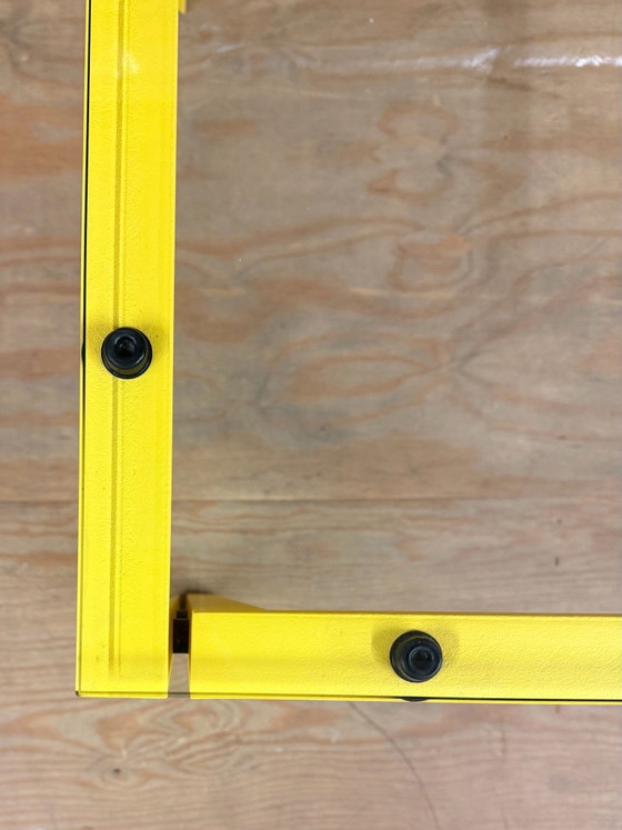 Functionals WT Table | 90 x 90 x 74 cm | jaune zinc / verre, Tables de salle à manger, Métal (photo 3 sur 6)