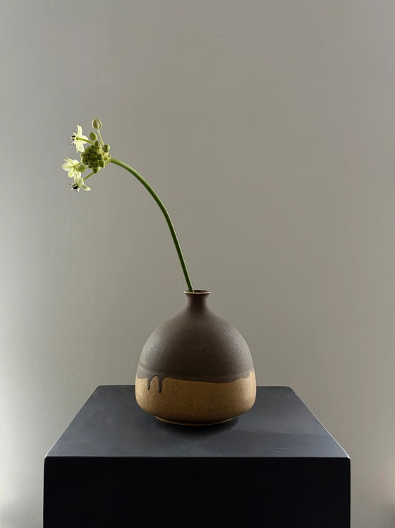 Mooie vintage handgemaakte keramische vaas – Vazen, Ceramic, Mid Century Modern (photo 6 of 6)