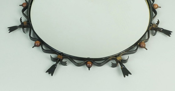 Image 1 of ronde mid century wandspiegel metalen lijst smeedijzer hout messing jaren 1950/60
