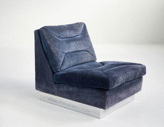 Image 1 of Fauteuil en daim et métal dans le style de Jacques Charpentier