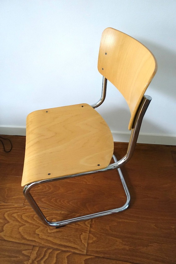 Thonet Mart Stam S 43 (5 x) – Eetkamerstoelen, Leather, Wood (photo 11 of 26)