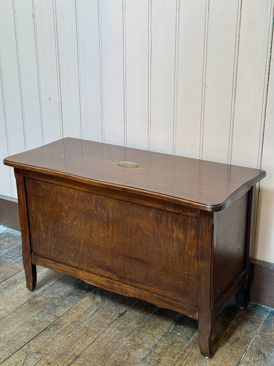 Image 1 of Alte Holztruhe aus dem Pfarrhaus