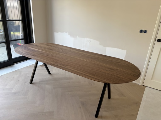 Studio Henk design dining table