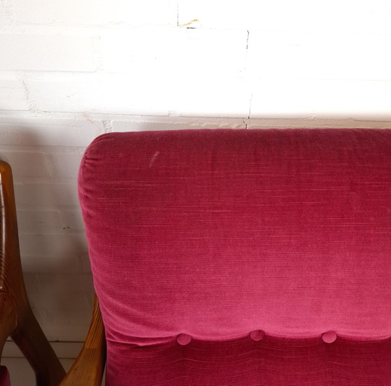 Image 1 of 2 poltrone vintage di design danese anni '70 in legno e velluto rosa