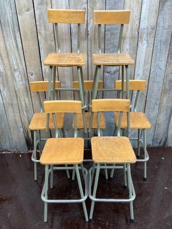 High industrial stools (60cm), ideal for your project, green frame 1 of 40, Barstools, Metal, Industrieel (photo 3 of 11)