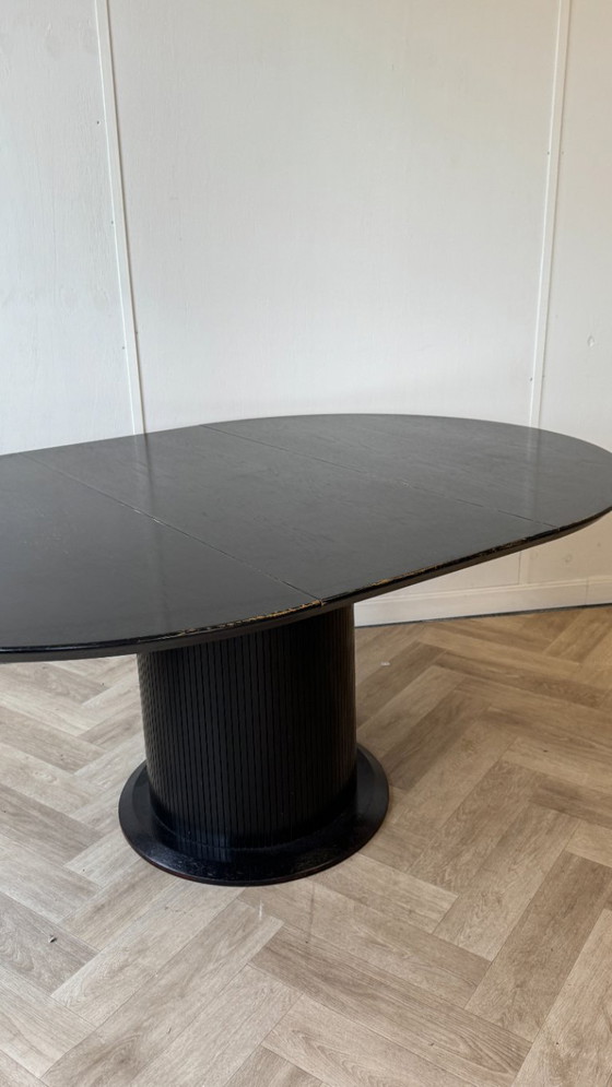 Image 1 of Vintage zwarte ronde eettafel 