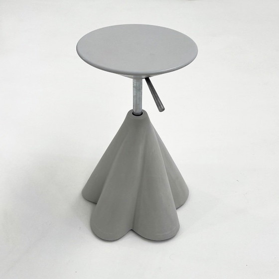 Sgabello girevole di Philippe Starck per Presence Paris/L’Oréal, anni '80 – Sgabelli, Metal, Plastic (photo 9 of 10)