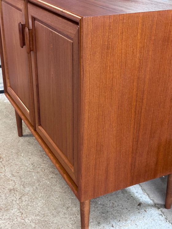 Image 1 of Mueble de almacenamiento escandinavo de teca de la década de 1970 de RT Moëbel