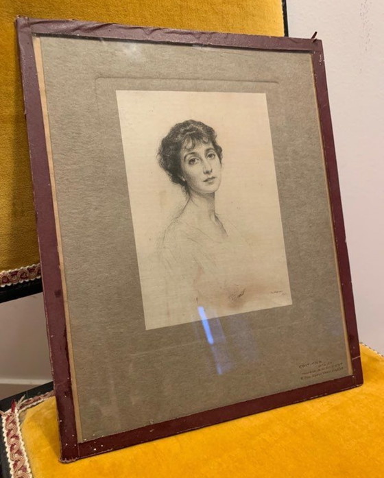 Image 1 of Cadre portrait ancien