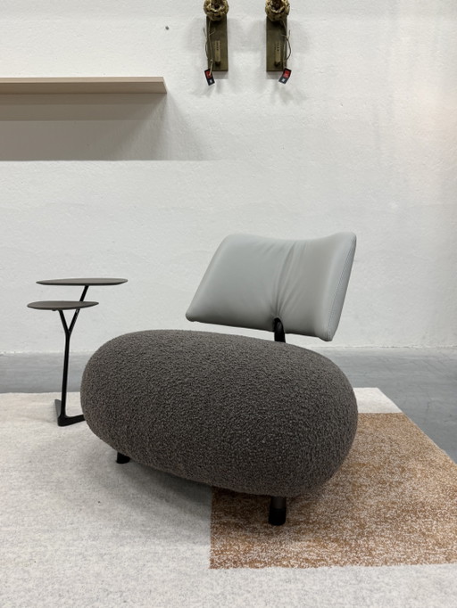Leolux Pallone Armchair Robou fabric leather