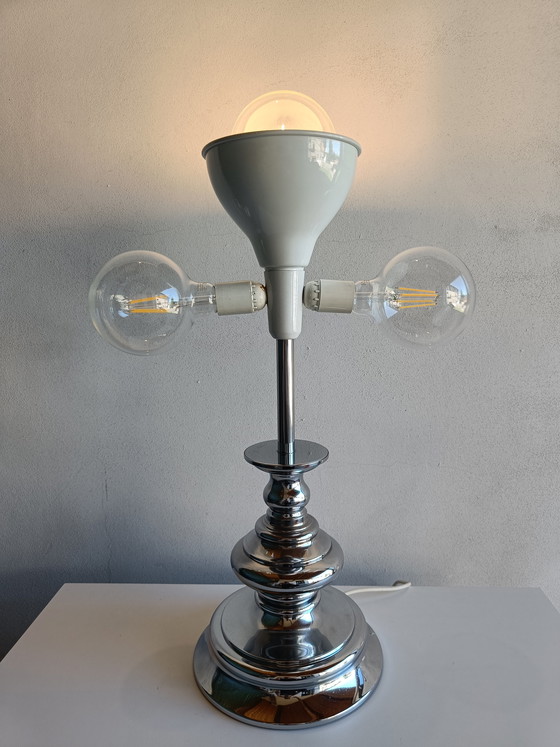 Image 1 of Lampada da tavolo o da terra Reggiani, Italia anni '60/'70, cromo e smalto, design a 3 luci
