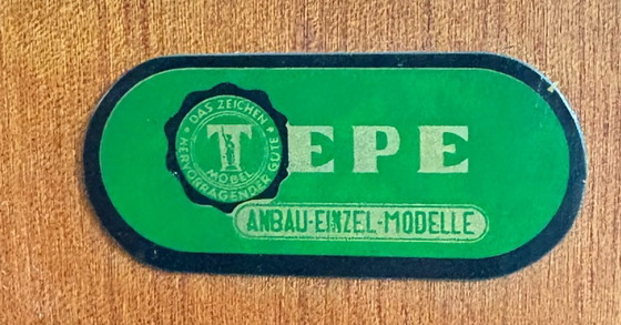Image 1 of Commode uit het midden van de vorige eeuw / commode uit de jaren 60 / vintage dressoir