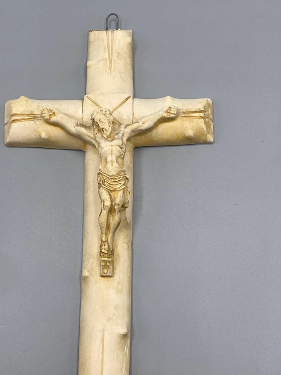Crocifisso da parete, porcellana biscuit - Cristo in rilievo dorato - Francia circa – Oggetti decorativi (photo 4 of 4)