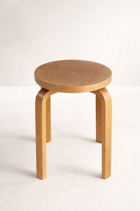 Image 1 of Sgabello in legno Artek di Alvar Aalto