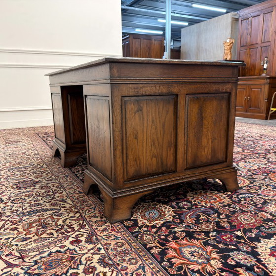 RAC Klassiek Engels Chesterfield Bureau – RAC Royal Antique Collection, Leather, Wood (photo 8 of 19)