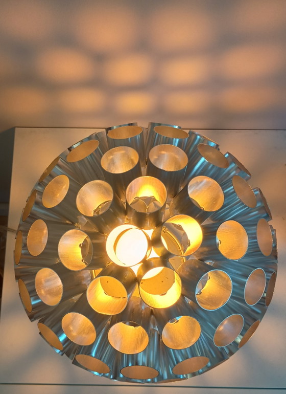 Lampe vintage Space Age en aluminium sur pieds de Kenwell années 90. Lampe de design rare (photo 4 of 6)