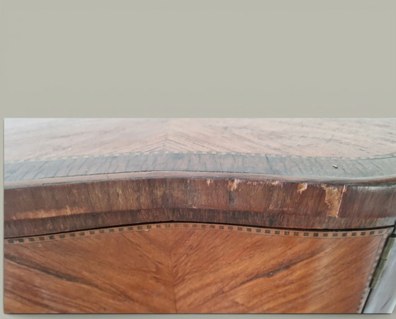 Image 1 of Table d’appoint style Louis XV - Marqueterie bois de rose - Epoque XIXème 
