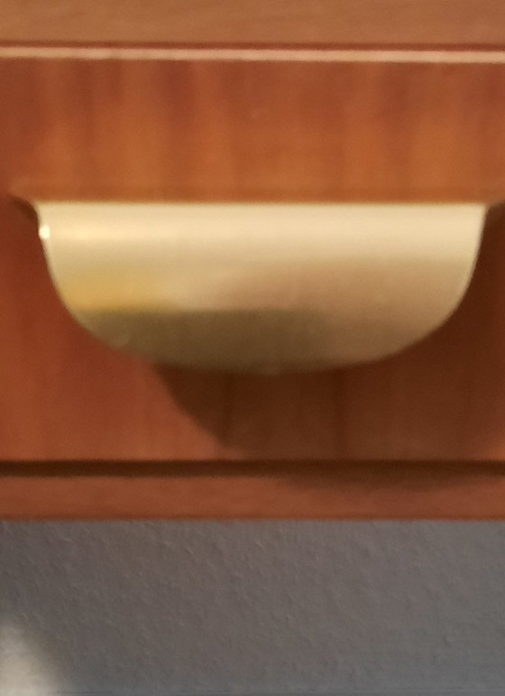 Image 1 of 2 mesitas de noche WK 173 de nogal de 1960