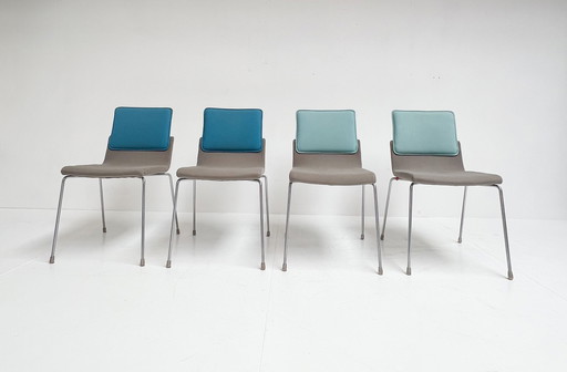 Set Van 4 Triennial Classic Stoelen Van Gispen, Ca 2020