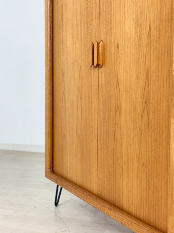 Image 1 of Drylund teakhouten kast / Linnenkast met lamellendeur / Vintage dressoir