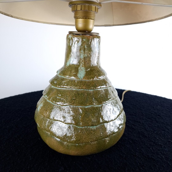 Lampada da tavolo vintage in ceramica verde brutalista anni '60/'70 – Lampade da tavolo, Textile (photo 3 of 7)