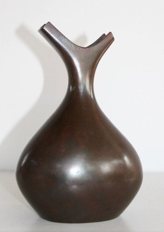 Image 1 of Kobayashi Masayoshi - Bronze vase - Japan