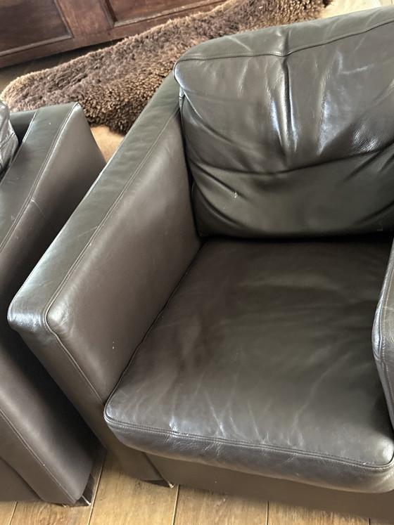 2 braune Lederwürfelstühle – Sessel, Leather, Wood (photo 3 of 5)